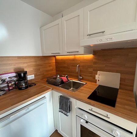 Location D'Un Superbe Appartement Avec Piscine Roquebrune-sur-Argens Exterior foto
